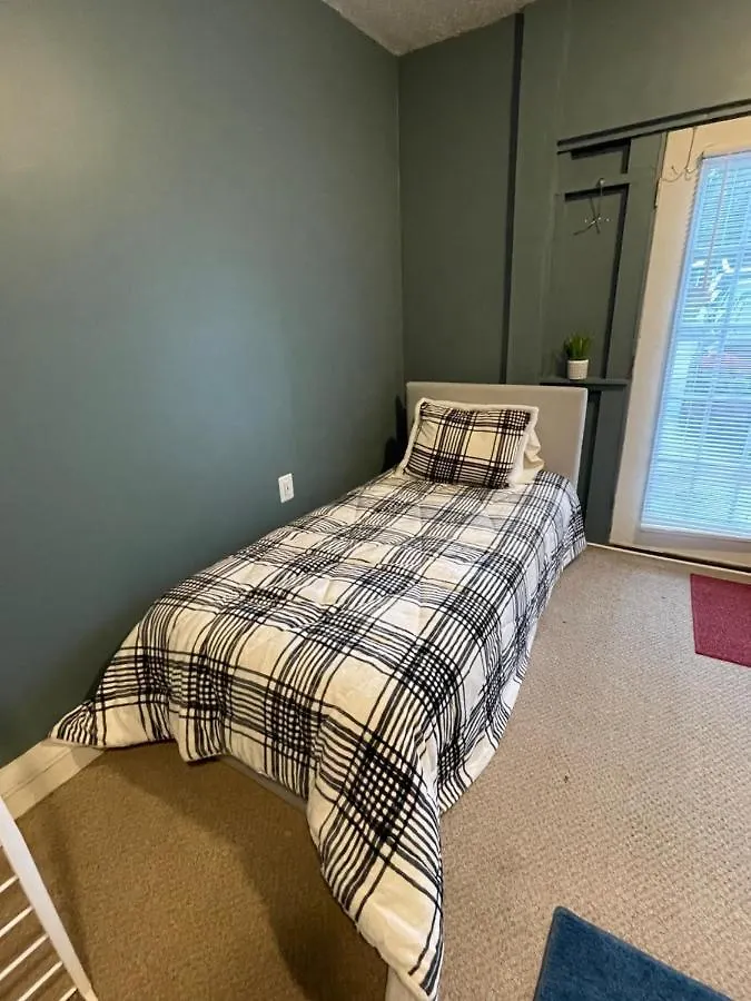 Hakuna Matata Hostel Shared Room Charlotte United States